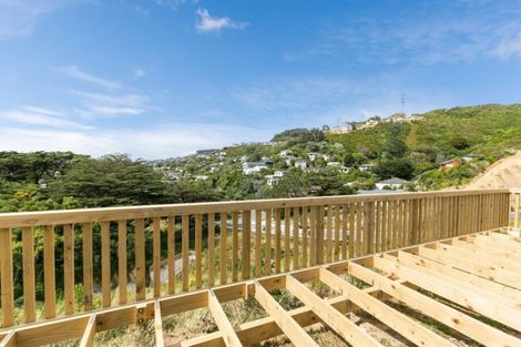 Photo of property in 6 Pihipihi Way, Crofton Downs, Wellington, 6035