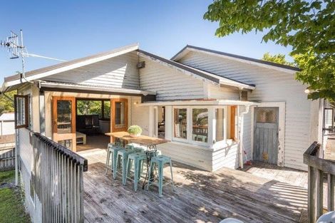 Photo of property in 28 Karina Terrace, Roslyn, Palmerston North, 4414