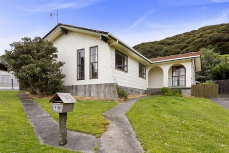 Photo of property in 10 Longitude Place, Whitby, Porirua, 5024