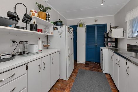 Photo of property in 136 George Street, Hikurangi, 0114