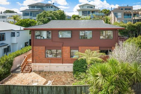 Photo of property in 2/23 Ridge Road, Waiake, Auckland, 0630