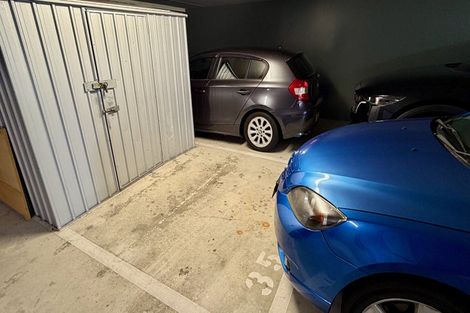 Photo of property in 4/99 Mokoia Road, Birkenhead, Auckland, 0626