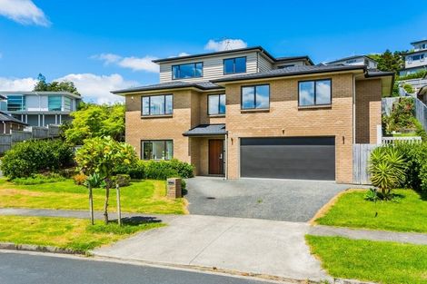 Photo of property in 42 Bur Oak Terrace, Schnapper Rock, Auckland, 0632