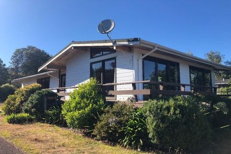 Photo of property in 11 Angela Place, Kinloch, Taupo, 3377