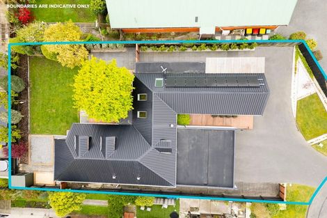 Photo of property in 9 Ringwood Place, Avonhead, Christchurch, 8042