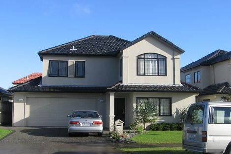Photo of property in 64 Thornbury Crescent, East Tamaki Heights, Auckland, 2016