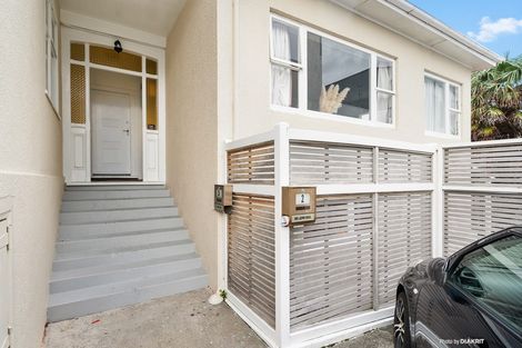 Photo of property in 2 Levy Street, Mount Victoria, Wellington, 6011