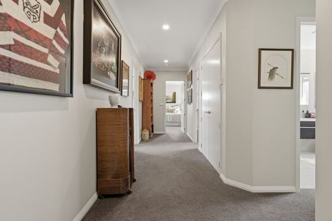 Photo of property in 22 Hansard Place, Bethlehem, Tauranga, 3110