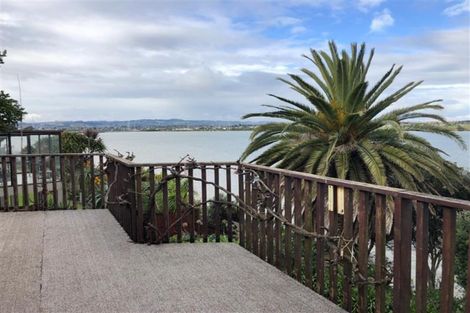 Photo of property in 10 Gigi Place, Conifer Grove, Takanini, 2112