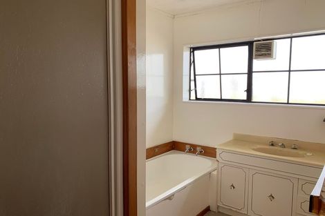 Photo of property in 3/127 Nile Road, Milford, Auckland, 0620