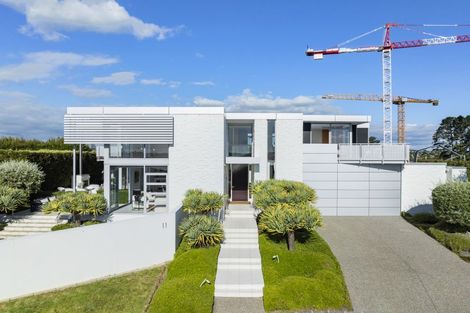 Photo of property in 11 Icarus Place, Half Moon Bay, Auckland, 2012