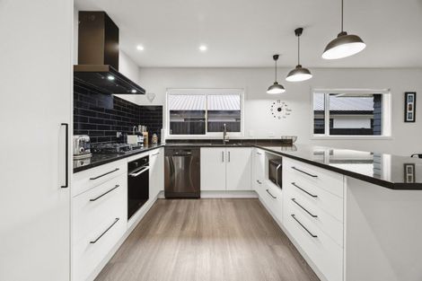 Photo of property in 34 Maunganamu Drive, Wharewaka, Taupo, 3330