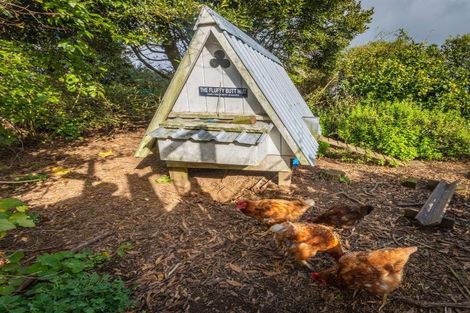 Photo of property in 198 Ackworth Road, Lepperton, New Plymouth, 4373