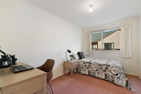 Photo of property in 32 Copper Beech Avenue, Frankton, Queenstown, 9300