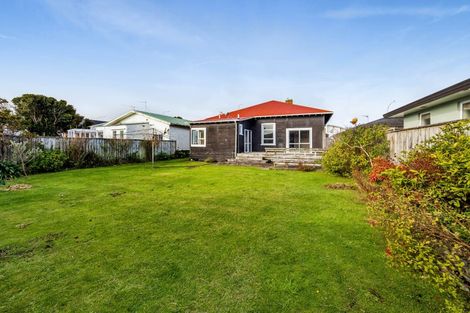 Photo of property in 39 Victoria Street, Hawera, 4610
