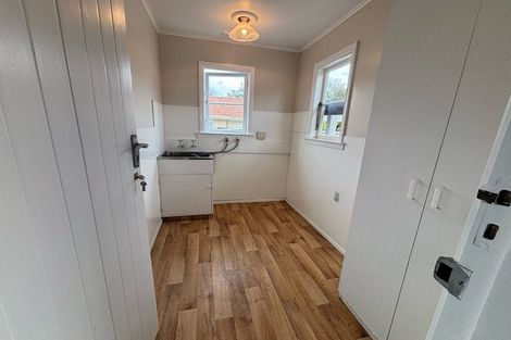 Photo of property in 31 Heretaunga Square, Silverstream, Upper Hutt, 5019