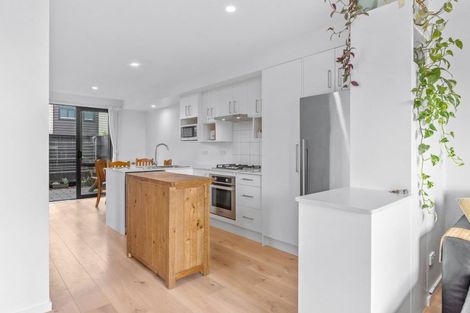 Photo of property in 9 Fuselage Road, Hobsonville, Auckland, 0616