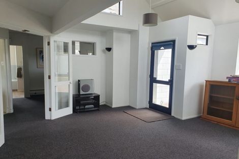 Photo of property in 87 Clyde Road, Ilam, Christchurch, 8041