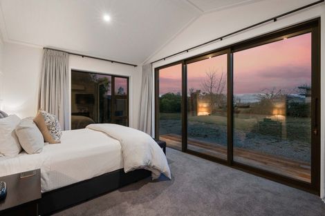 Photo of property in 10a Old Racecourse Road, Albert Town, Wanaka, 9305