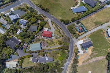 Photo of property in 95 Cable Bay Block Road, Cable Bay, 0420