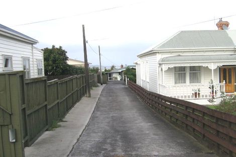 Photo of property in 118 Mokoia Road, Chatswood, Auckland, 0626