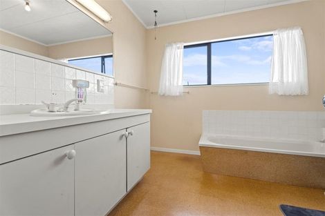 Photo of property in 21 Mckain Place, Fitzroy, Hamilton, 3206