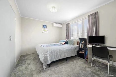 Photo of property in 2/1a Becroft Drive, Forrest Hill, Auckland, 0620