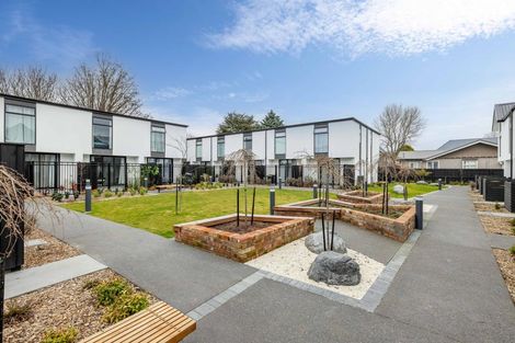 Photo of property in 4/10 New Brighton Road, Shirley, Christchurch, 8061