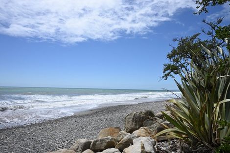 Photo of property in 33 Main Road, Hector, 7822