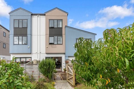 Photo of property in 6/2 Abbotleigh Avenue, Te Atatu Peninsula, Auckland, 0610