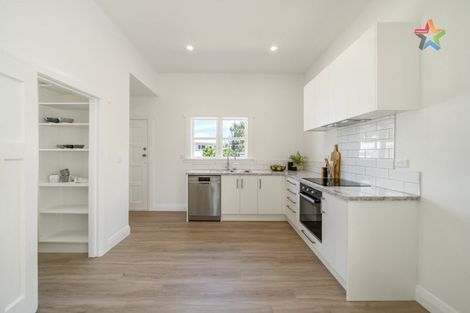 Photo of property in 12 Heath Grove, Waiwhetu, Lower Hutt, 5010