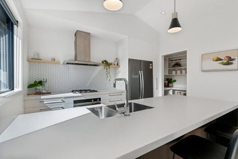 Photo of property in 64 Howden Drive, Jacks Point, 9371