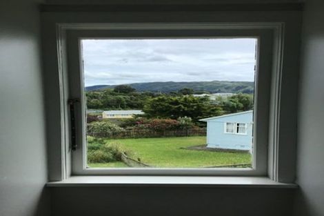 Photo of property in 66 Hereford Street, Cannons Creek, Porirua, 5024