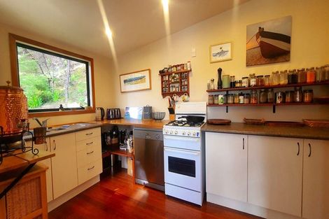 Photo of property in 8a Schoolhouse Bay Road, Kawau Island, 0920