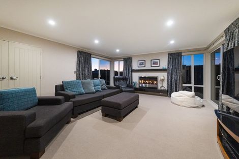 Photo of property in 1 Rodeo Drive, Kelvin Grove, Palmerston North, 4414