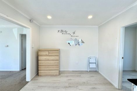 Photo of property in 43 Scotts Road, Manurewa East, Auckland, 2102