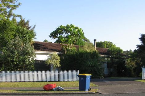 Photo of property in 50 Oaktree Avenue, Browns Bay, Auckland, 0630