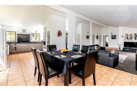 Photo of property in 38 Riddell Road, Kerikeri, 0230