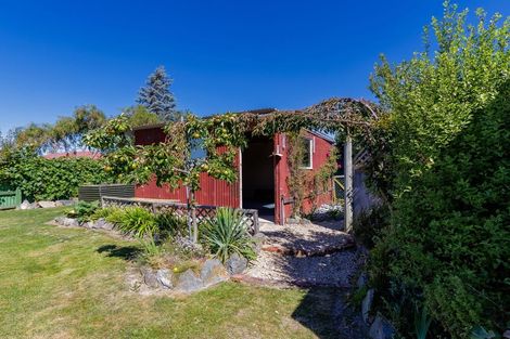 Photo of property in 35 Rhodes Street, Waimate, 7924