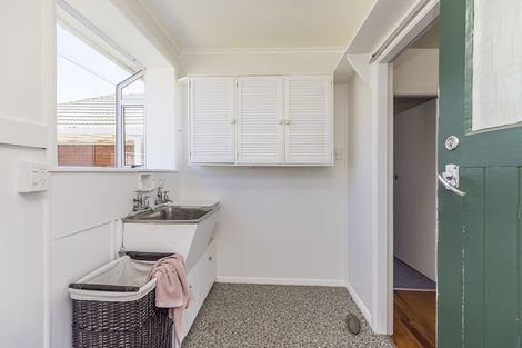 Photo of property in 130 Main Road, Titahi Bay, Porirua, 5022