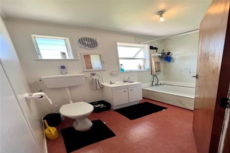 Photo of property in 95 Universal Drive, Henderson, Auckland, 0610