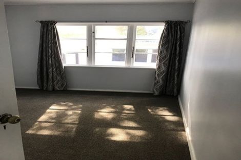 Photo of property in 1 Brown Grove, Fairfield, Lower Hutt, 5011