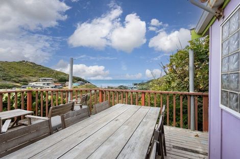 Photo of property in 63 Sea View Road, Baylys Beach, 0377