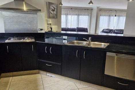 Photo of property in 75 Mantell Street, Seatoun, Wellington, 6022