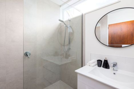 Photo of property in 4/53 Beachville Road, Redcliffs, Christchurch, 8081