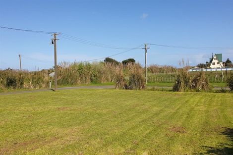 Photo of property in 7 Pariri Street, Hokio Beach, Levin, 5571