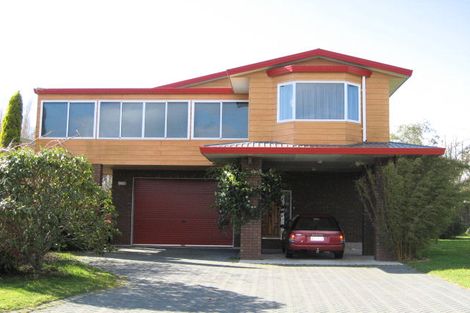 Photo of property in 27 Nisbet Terrace, Kinloch, Taupo, 3377