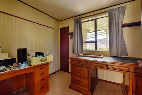 Photo of property in 5 Raeburn Place, Gore, 9710