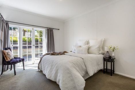 Photo of property in 23 Makiri Street, Helensville, 0800