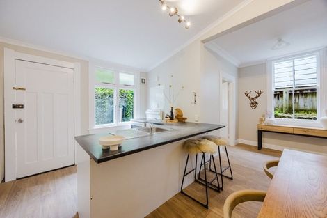 Photo of property in 20 Faraday Street, Hospital Hill, Napier, 4110